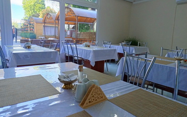 Loran Guest house