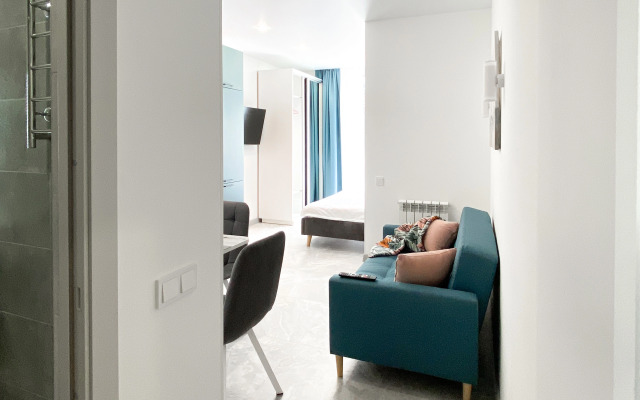 Апартаменты-студия 30 кв.м. с кроватью и балконом, с 3 по 6 этаж