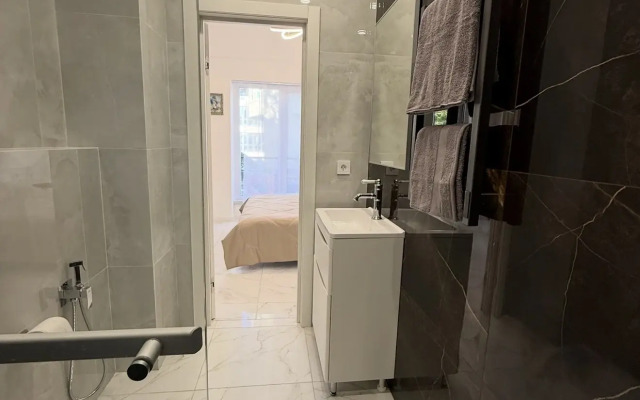 Апартаменты Студия в стиле Паризьен на Клубничной