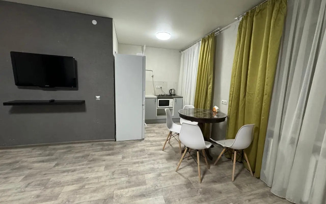 Na Konstitutsii 1 Flat