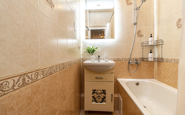 Квартира Большая Двухкомнатная на Селезнева