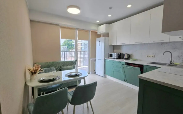 Na Ul Staroshosseynaya 5k8 Apartments