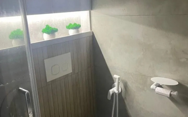 Апартаменты на Набережной 75 (213А)