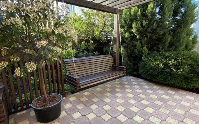 Na Aerodromnoy Guest House