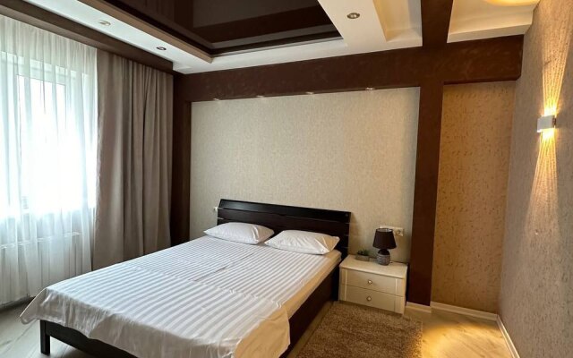 Nedaleko Ot Tsentra Goroda Apartments