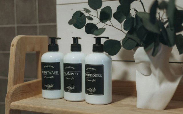 Частный дом с баней и чаном у воды и леса