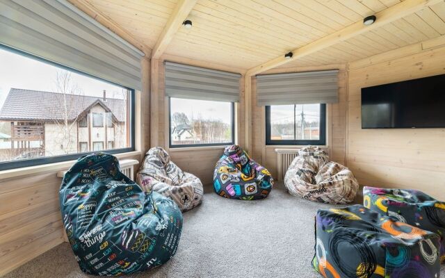 Privat House v Poselke Velikie Ozyora