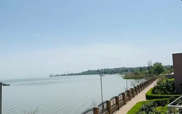 Апартаменты 40 м² на Первой Линии Моря