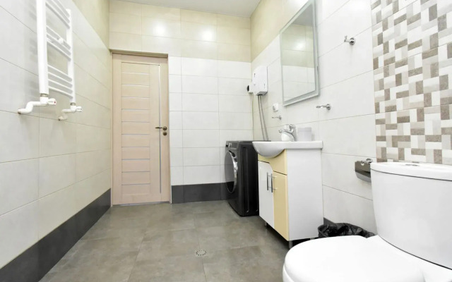 2-K v Novostroyke, Ulitsa Arama, Di412 Flat
