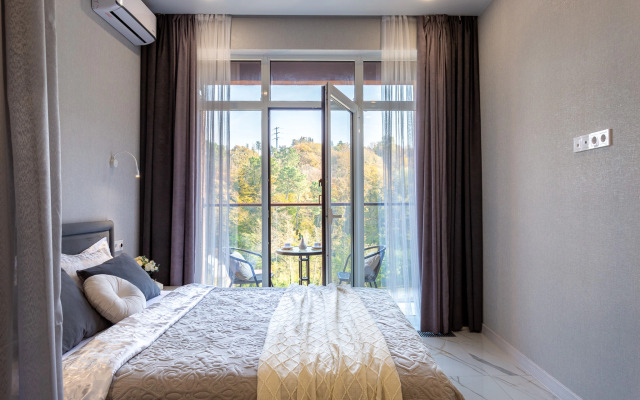 S Balkonom Vozle Morya Alleya 254 Flat