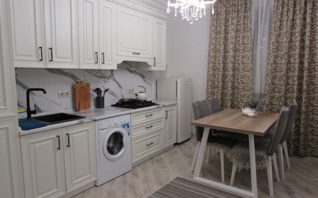 Dvukhkomnatnaya Bolshaya 41 Zhemchuzhina Kaspiya Flat