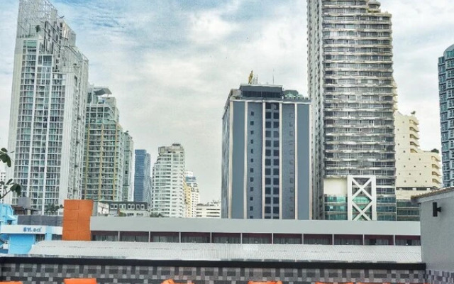 Ramada by Wyndham Bangkok Sukhumvit 11