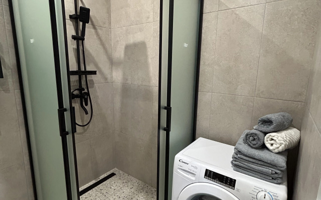 Stilnaya Yevrodvushka S Vidom Na Gory Flat