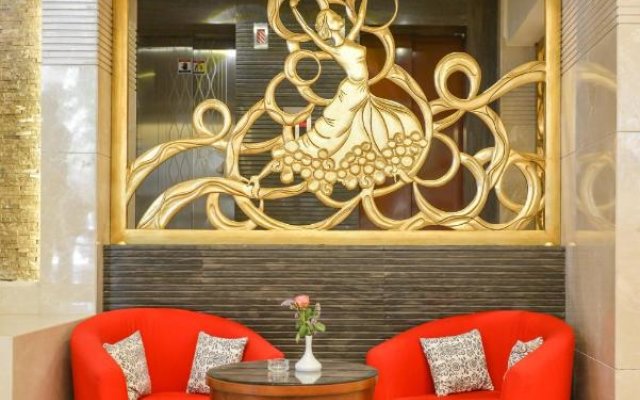 Hotel Golden Tulip Flamenco Hotel Travel