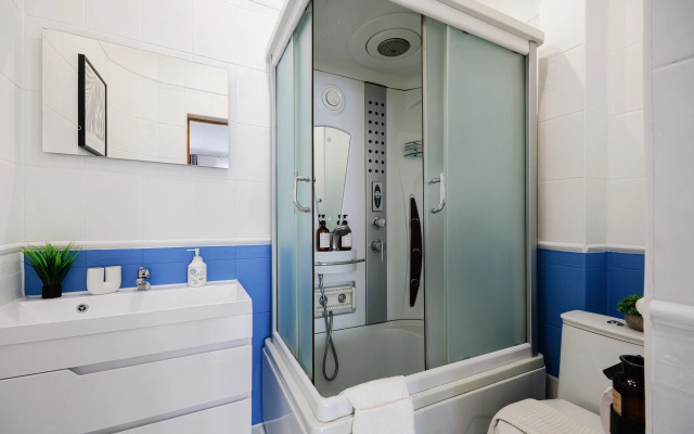 3-komn S Proyektorom Sunvilles Flat
