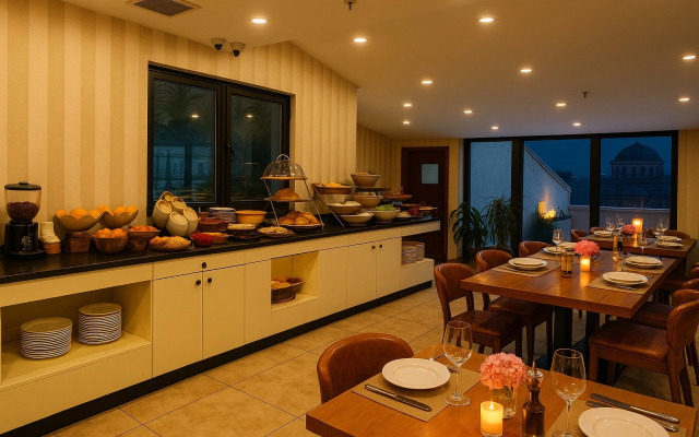 Istanbul Midpoint Hotel