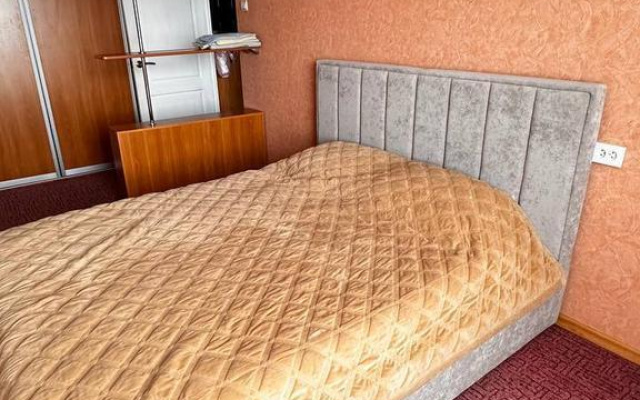 Квартира на проспекте Дружбы Народов 58