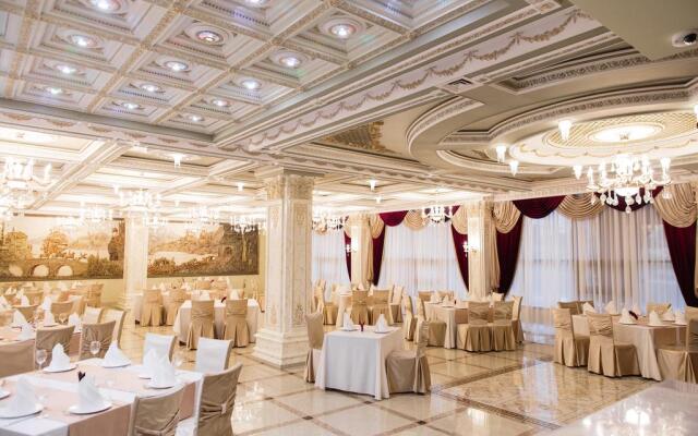 Imperator Hotel