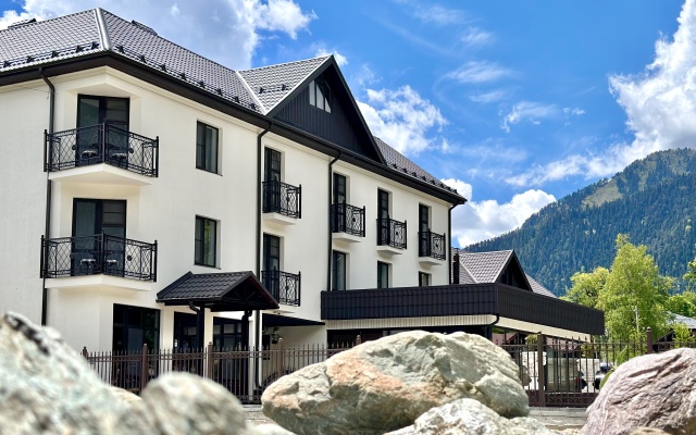 Gornaya Roza Hotel