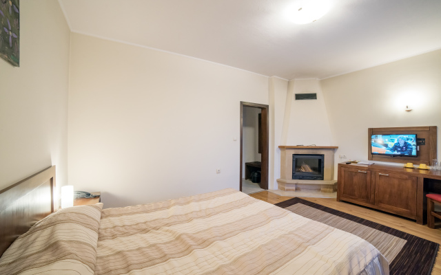 Smilen Hotel