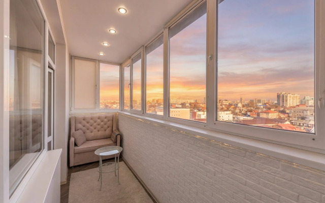 Апартаменты Admiral nearby Hilton 1