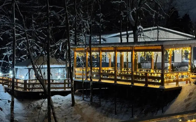 Гостевые дома Лаундж Усадьба Сорочаны