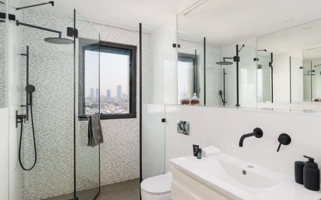 High End & City View by FeelHome