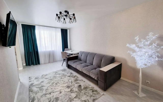 Na Prospekte Mira 151A Apartments