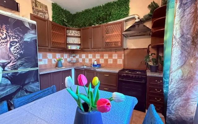 3 Komnatnaya Flat