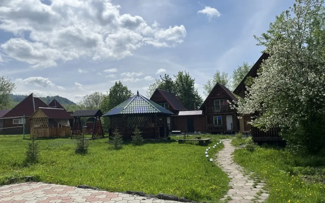 Derevenka Altaya Recreation Center