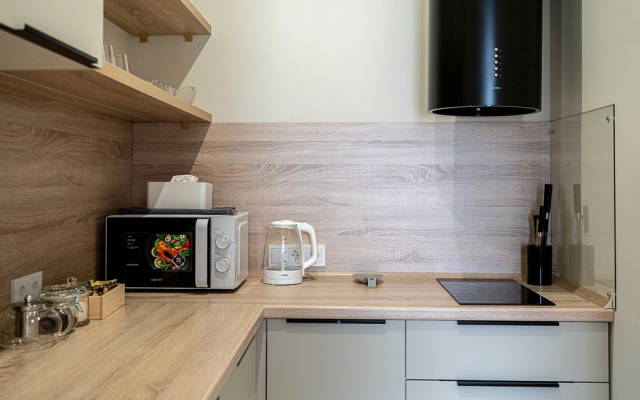 Апартаменты с дизайнерским ремонтом на центральной улице (до 4х гостей)