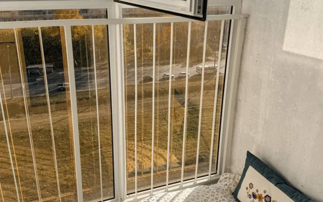 Na Ulitse Dmitriya Sredina Flat