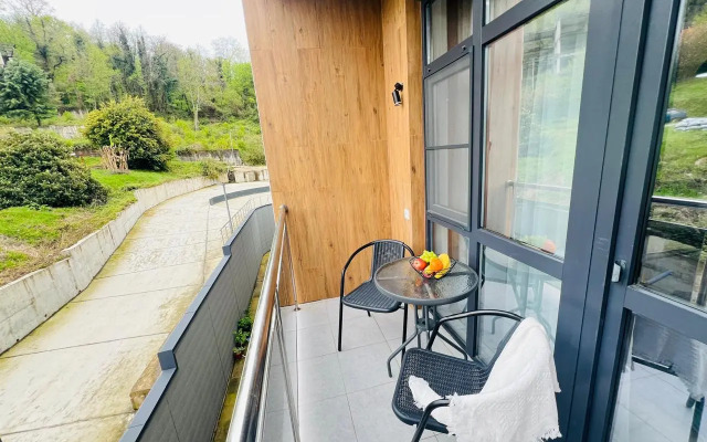 Studiya s balkonom Apartments