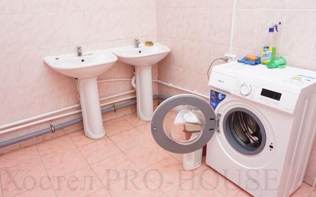 Hostel Pro-House