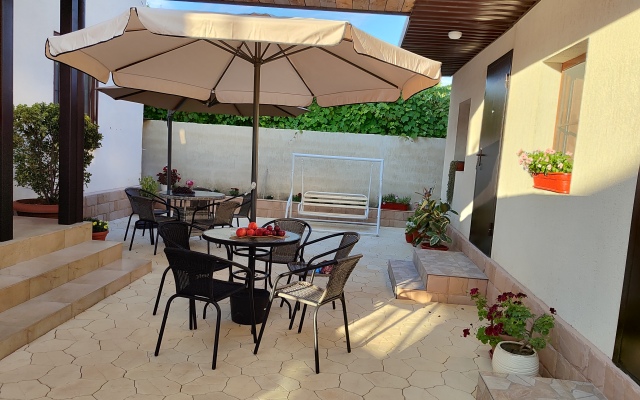 Guest house Amra