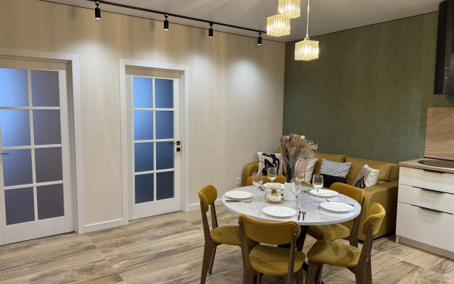 Квартира дизайнерская для большой семьи