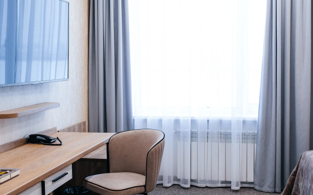 Kristall Hotel