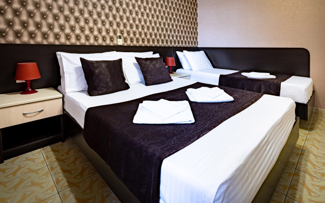 Kipr Guest House
