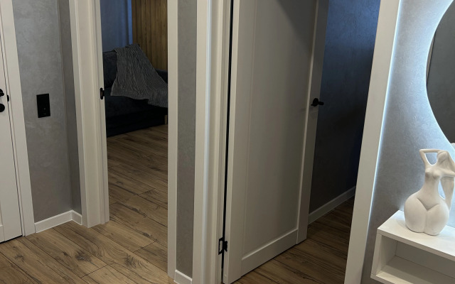 Uyutnaya Ryadom S Korolevskimi Vorotami Flat