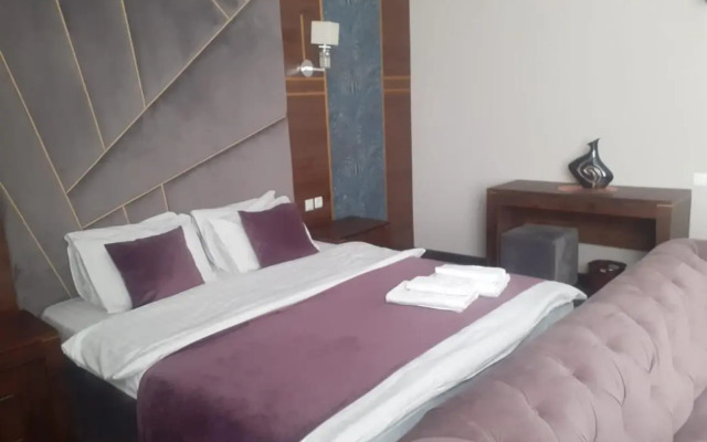 Hotel Shahristan