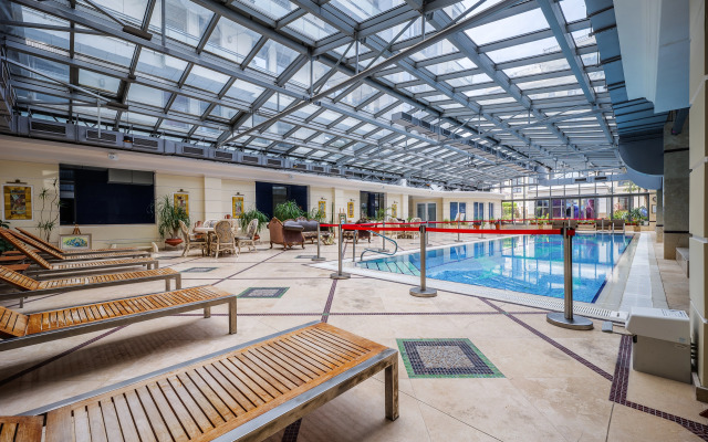 Апартаменты Роскошная квартира Классика с видом на парк