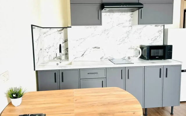 Квартира Уютная Возле Аэропорта и Дацана