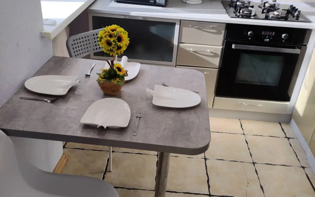 Na Atamanskaya 60A Flat