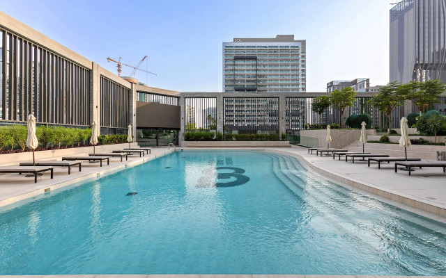 Modern Studio at Paragon Apartments