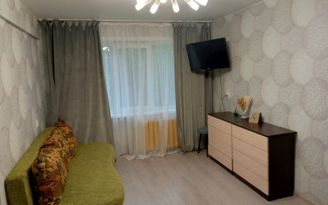 Na Lomonosova Flat