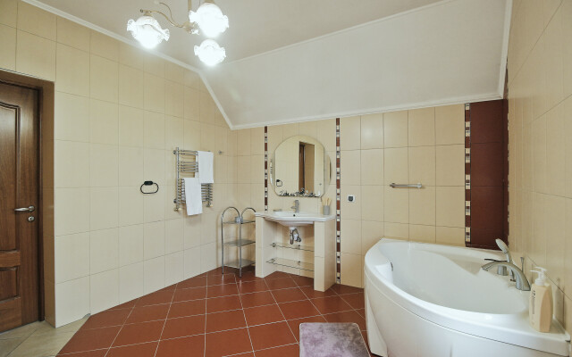 Uyutny Dom V 20-Ti Minutakh Ot Morya Private House