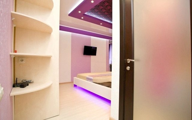 Violet Fantasy Apartments