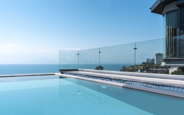 La Boutique Hotel & Suites (Adult Only 16+)