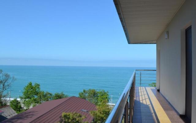 Anzhelika-Albatros Hotel