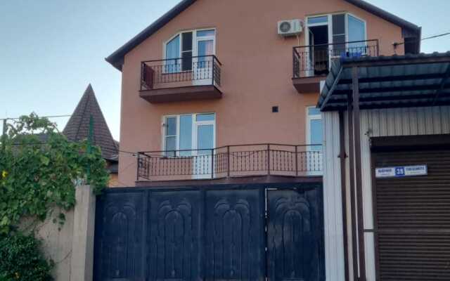 Panochka Guest House